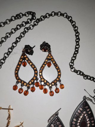 Collar, Pendientes