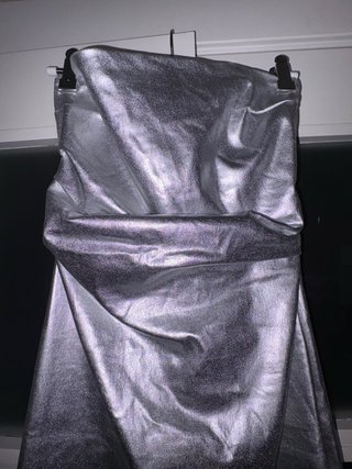 Vestido Zara plateado palabra de honor