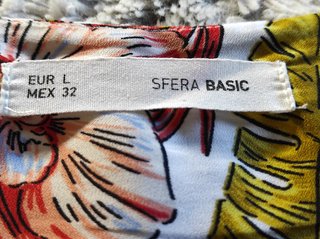Blusa marca Sfera