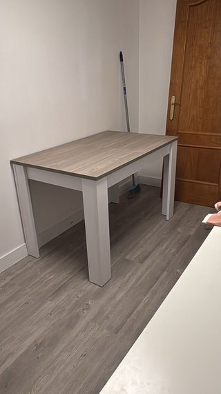 Mesa de comedor extensible de madera