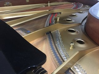 Piano de Cola Kawai RX7 2.580.000. Muy Joven.
