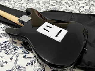 Harley Benton ST-20 BK Standard Guitarra Eléctrica