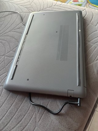 Portátil HP 15 Intel Celeron 8GB RAM 224GB SSD