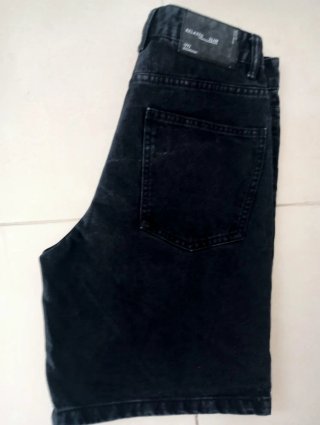 1,50€Pantalón vaquero negro Talla 36