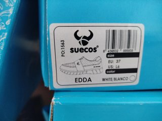 Zuecos marca Suecos Talla 37 Blancos