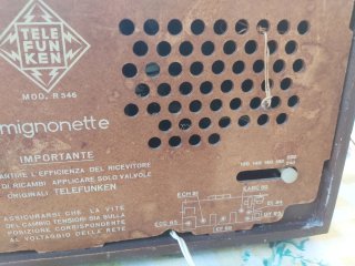 Radio Telefunken Mignonette FM-OM-OC funzionante.