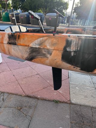Kayak de pesca a pedales