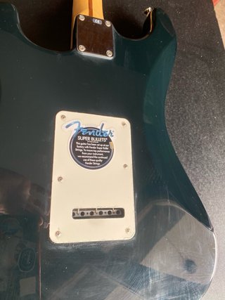 Guitarra Fender Stratocaster poco uso