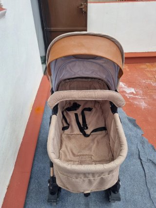 Carro de bebé en buen estado