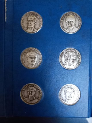 Storia di Roma su monete
