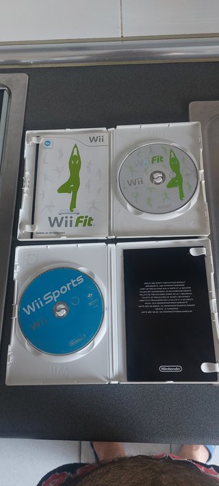 2 Juegos Wii: Sports, wii fit.