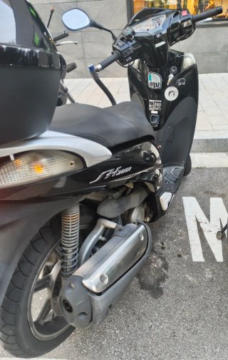 Honda SH 300i ABS Negra