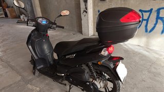 Peugeot Tweet 125cc Negra Scooter