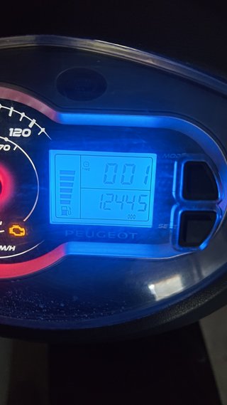 Peugeot Tweet 125cc Negra Scooter