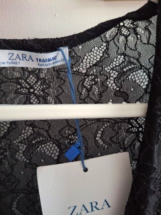 Body encaje Zara manga larga negro