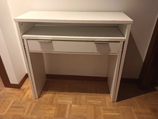 Muebles salón auxiliares y mesitas noche con uso