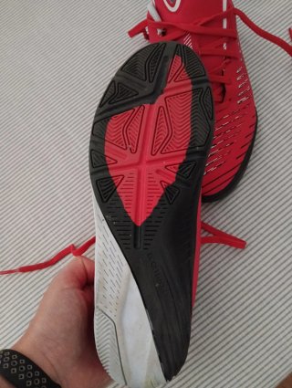Zapatillas deportivas rojas Decathlon nuevas