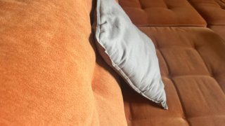 Sofá enorme (chaise longue) que costó 1000 €