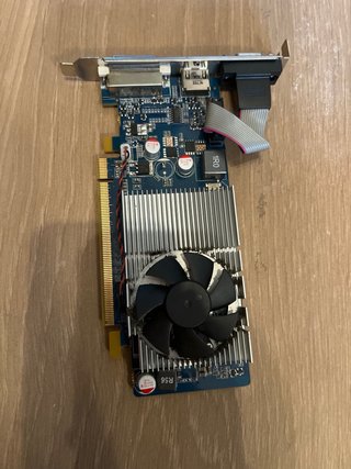 Tarjeta Gráfica NVIDIA GeForce 315 512MB DDR3
