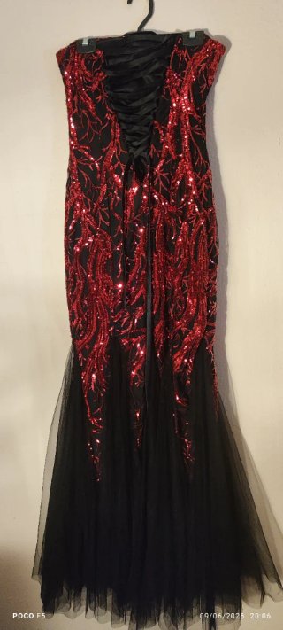 Vestido de fiesta lentejuelas rojo y negro