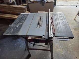 Sierra de mesa 125€