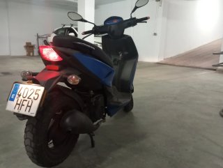 Piaggio Typhoon 125 Scooter Azul
