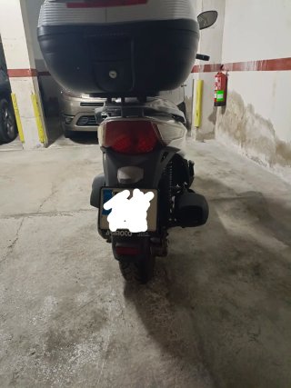 Kymco People GTi 125 - Blanca