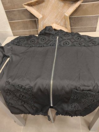 Chaqueta negra fantasía con encaje Talla 1XL