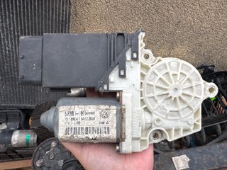 Motor Elevalunas Delantero Derecho VW