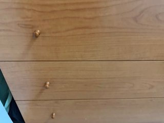 Cómoda de madera marrón