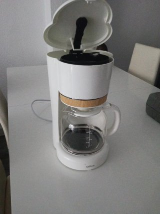 Cafetera Qilive Blanca con Jarra de Cristal