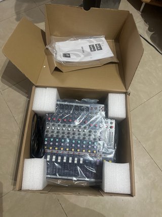 Consola de mezclas Soundcraft EFX8
