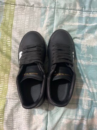 Sneakers Alexander McQueen Nere e Bianche