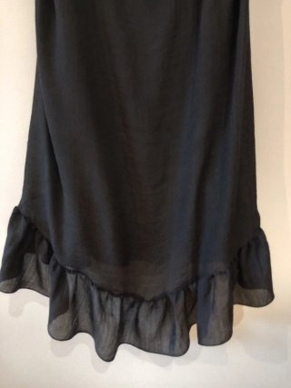 Vestido de playa o piscina negro con pompones
