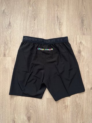 Pantalón corto Under Armour negro Talla M