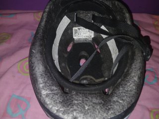 Casco infantil rosa para bicicleta