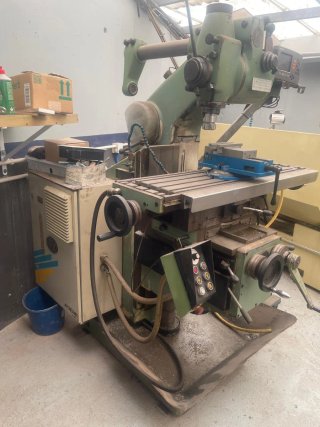 Fresadora CNC