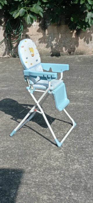Trona plegable bebé con bandeja azul
