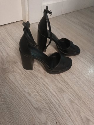 Sandalias