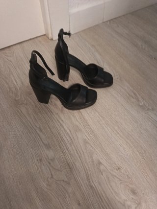 Sandalias