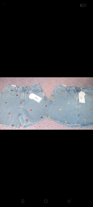 Pantalones vaqueros mujer con bordado frutal