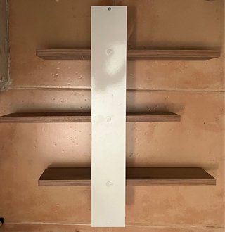 Estantería de pared madera y blanco