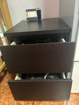 2 Mesitas de Noche Negras
