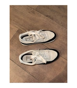 Chanel Zapatillas Deportivas Blancas y Negras