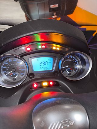 Piaggio MP3 2023  Impecable