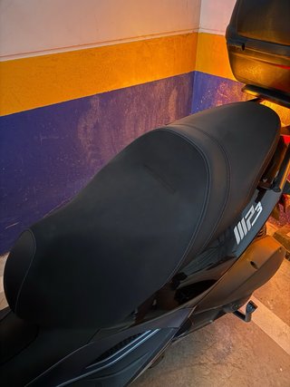 Piaggio MP3 2023  Impecable