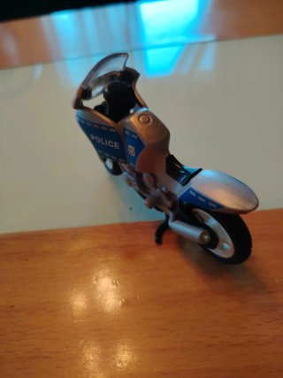 Playmobil Policía y Patinador