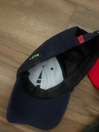 Lote 3 Gorras Adidas Negra, Roja y Azul