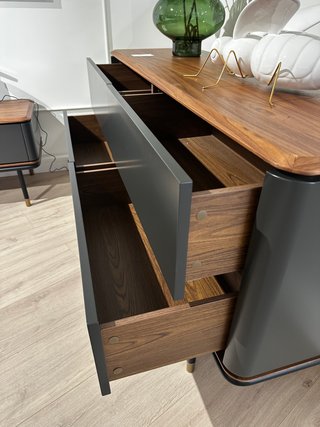 NUEVA TEMPORADA REBAJAS Elegante cómoda dormitorio