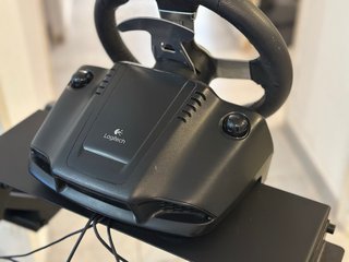 Logitech G27 + cambio en H + pedalera + cockpit